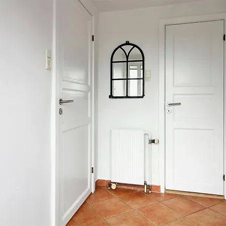 Dolfine - 15km From The Sea By Interhome *