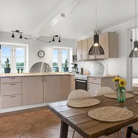 Dolfine - 15km From The Sea By Interhome *